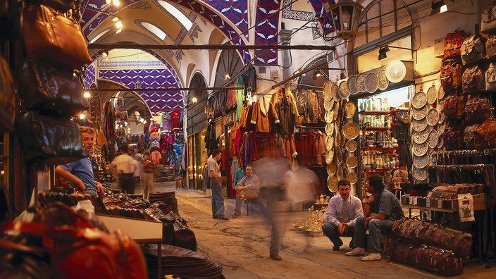 Ladenzeilen im Großen Basar von Istanbul