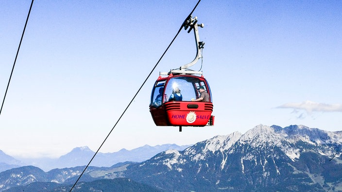 Eine Gondel auf dem Weg zur Zugspitze.