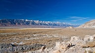 Felsenwüste im kalifornischen Owens Valley