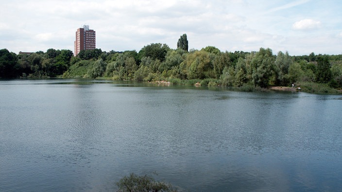 Blick auf einen Baggersee